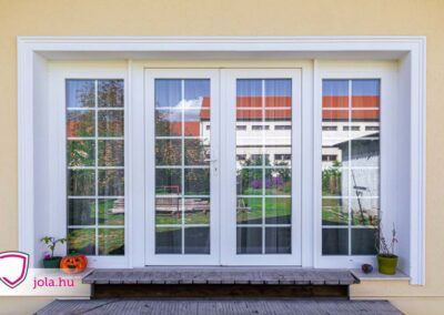 Fehér Gealan S8000 ablaküvegfal és teraszajtó Pápán