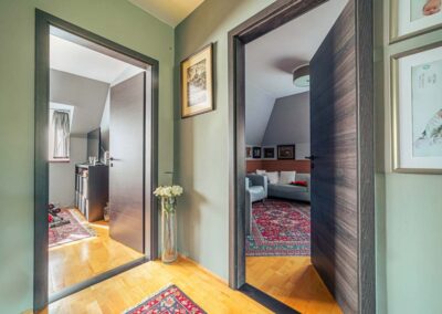 Gealan M9000 bejárati ajtó és beltéri ajtók Gödön, igényes felújítás