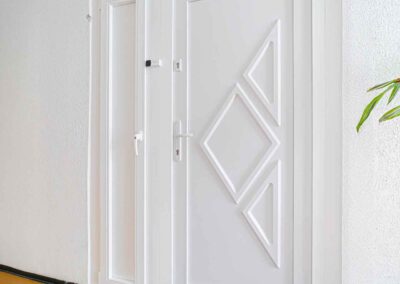 Smoovio toló erkélyajtó Újpesten, modern dizájnnal, daruzva beépítve