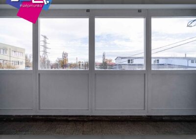 Gealan Linear sorolt szerkezetek Újpest ipari parkjában, 15m függönyfallal