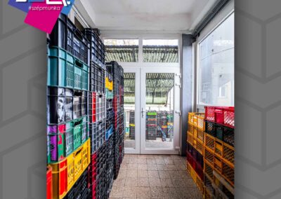 Gealan Linear sorolt szerkezetek beépítése, Zsemle Trio Kft., Budapest