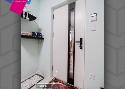 Thury 5 Acél Plus bejárati ajtó kívül dió, belül fehér, Nagykanizsa