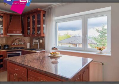 Jola Dunaújváros | Referencia