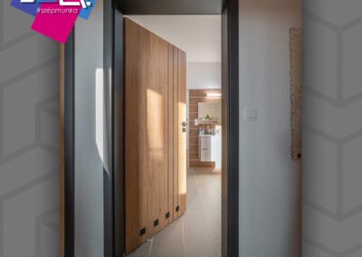 Favorite bejárati ajtó nyíl, faszerkezetű beltéri ajtó Sopronkövesden