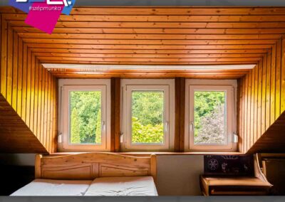 Tokosztott bukó-nyíló ablak és váltószárnyas erkélyajtó Miskolcon