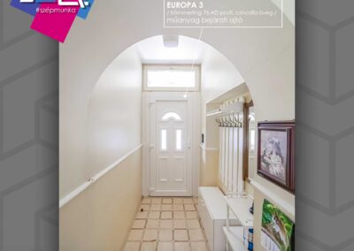 Europa 3 Kömmerling műanyag bejárati ajtó beépítése Cegléden, csincsillás üvegezéssel.