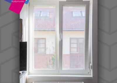 Műanyag ablak redőnnyel és párkánnyal Székesfehérvár