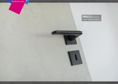 HiSec Modern bejárati ajtó matt fekete kilinccsel Székesfehérvár