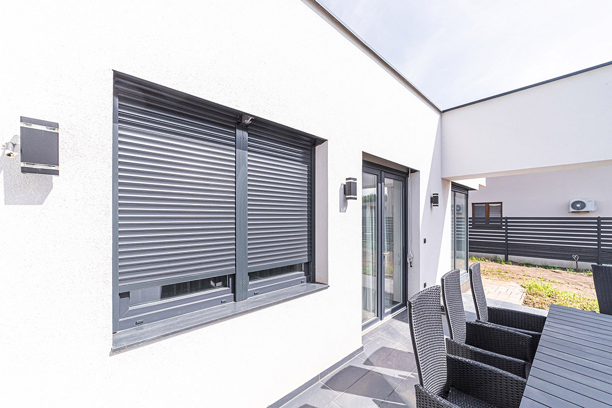 Alumínium redőny Acél bejárati ajtók