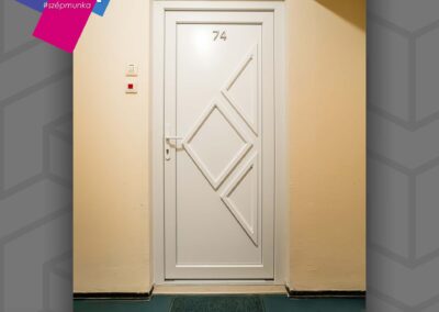 Ancestral műanyag bejárati ajtó panelekkel, zalaegerszegi beszerelés