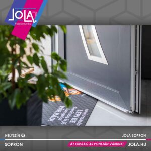 Gealan Linear szürke műanyag bejárati ajtó keskeny üvegbetéttel és inox húzórúddal, Sopronban